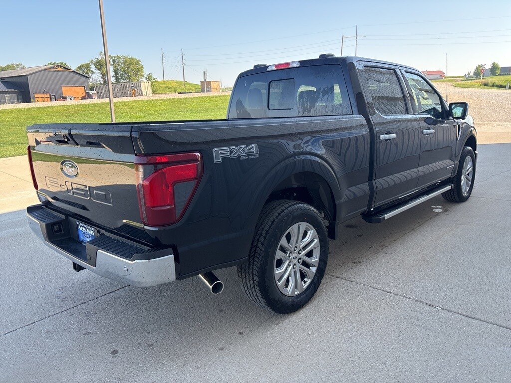 2025 Ford F-150 XLT photo 3