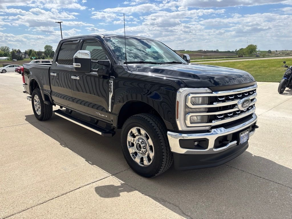 New 2026 Ford Super Duty F-250® Lariat® TRUCK
