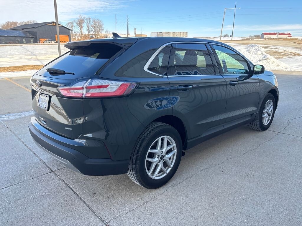 Used 2024 Ford Edge SEL SUV
