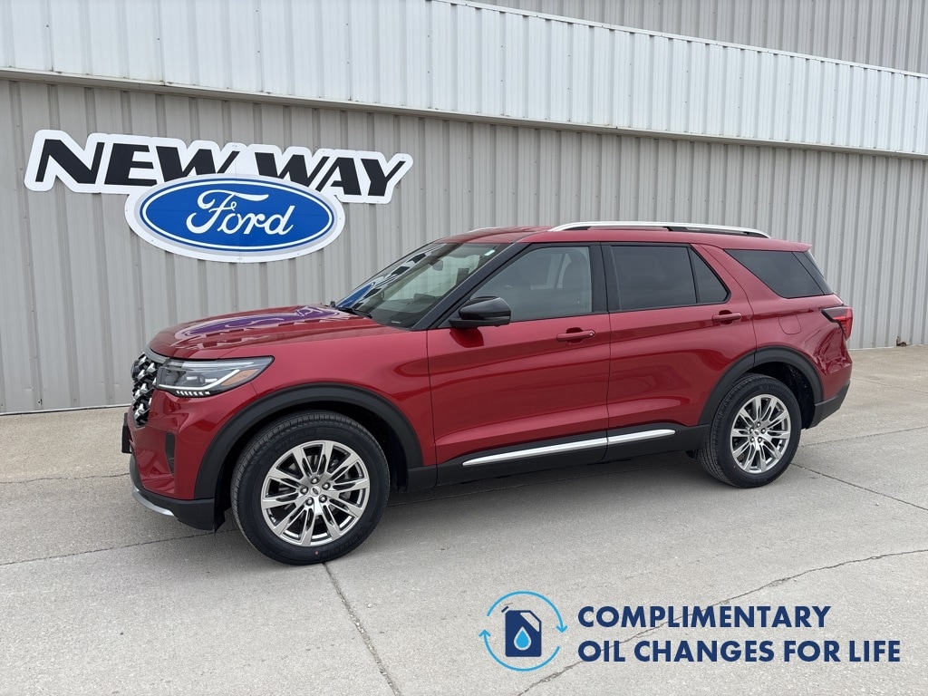 2026 Ford Explorer Platinum's photo
