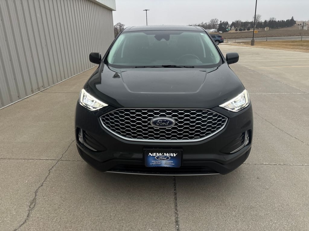 Used 2024 Ford Edge SEL SUV