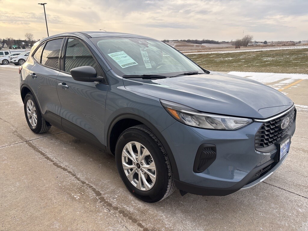 2025 Ford Escape Active photo 2