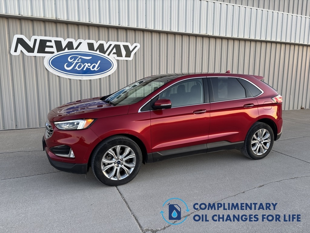 2020 Ford Edge Titanium's photo