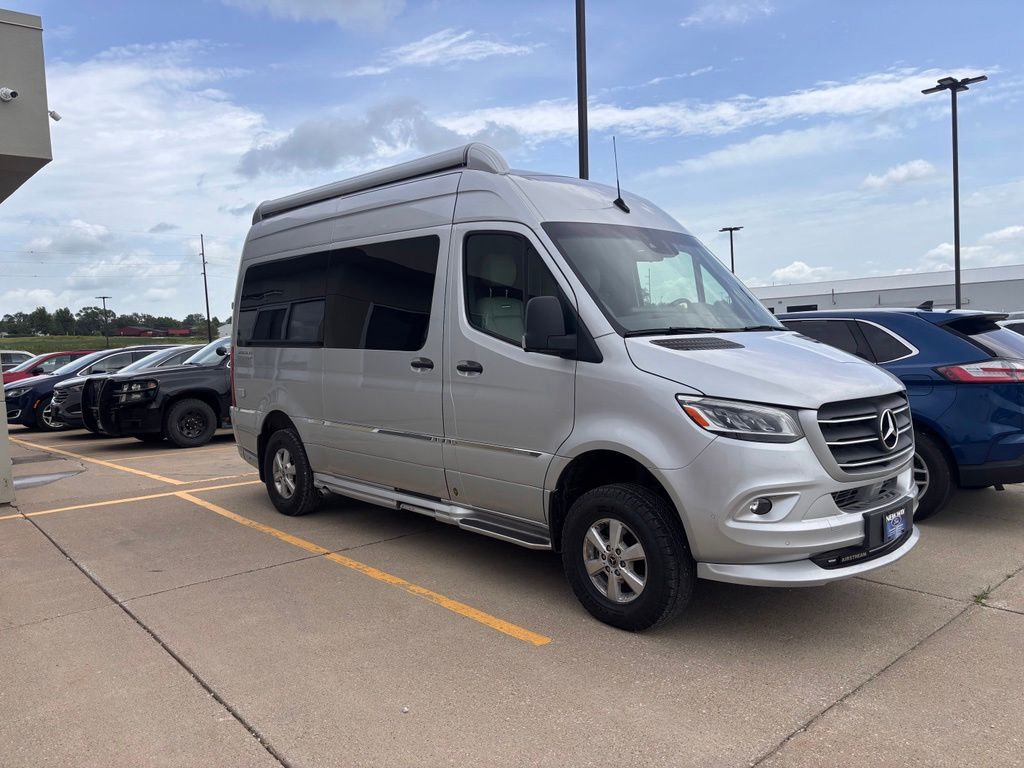 2020 Mercedes-Benz Sprinter 2500 144 WB 4x4's photo