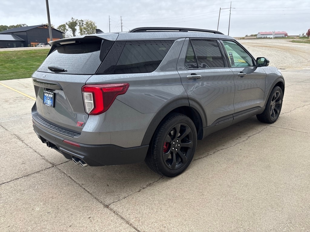 Used 2022 Ford Explorer ST SUV