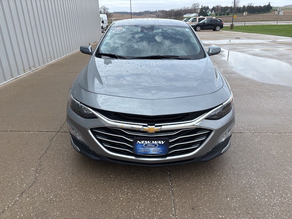 Used 2023 Chevrolet Malibu 1LT with VIN 1G1ZD5ST9PF230801 for sale in Coon Rapids, IA