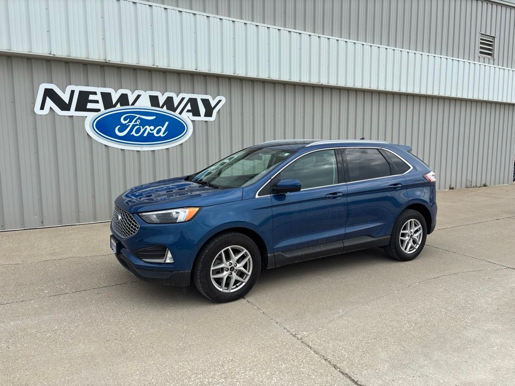 2023 Ford Edge SEL AWD's photo