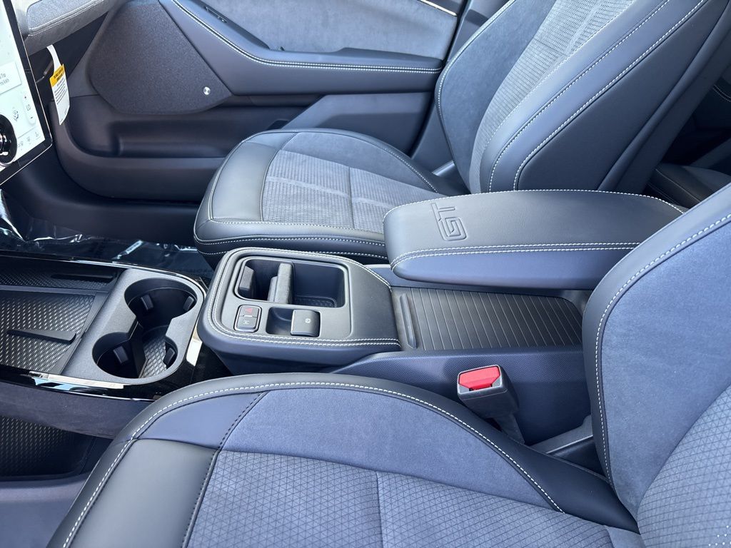 2025 Ford Mustang Mach-E GT - Photo 25