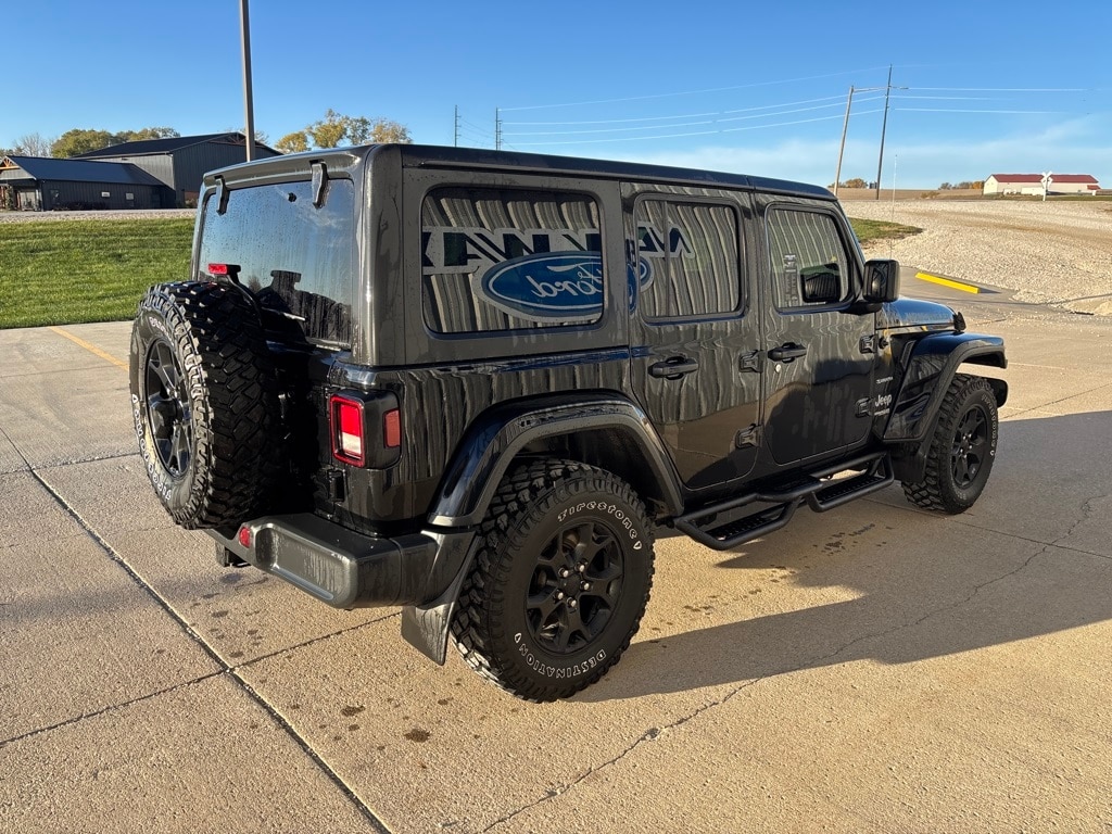 Used 2018 Jeep Wrangler Unlimited Sahara SUV