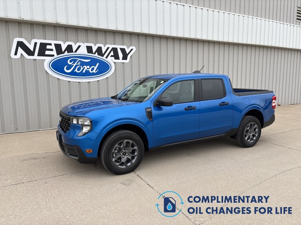 2025 Ford Maverick XLT's photo