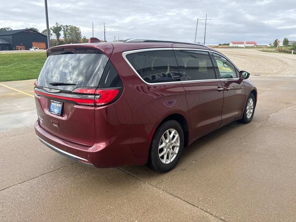 Used 2021 Chrysler Pacifica Touring L Minivan/Van