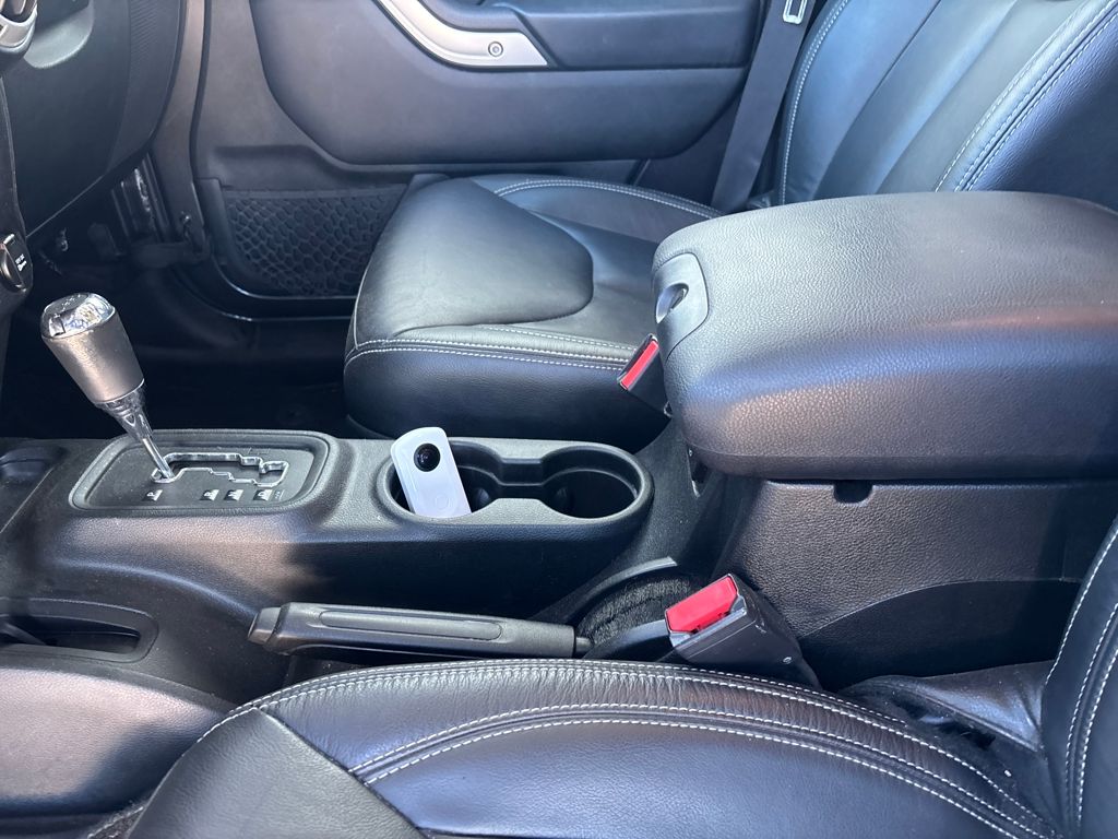 2017 Jeep Wrangler Unlimited Rubicon - Photo 21