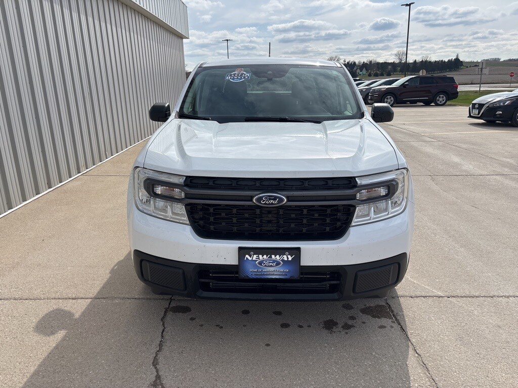 2024 Ford Maverick XLT photo 2