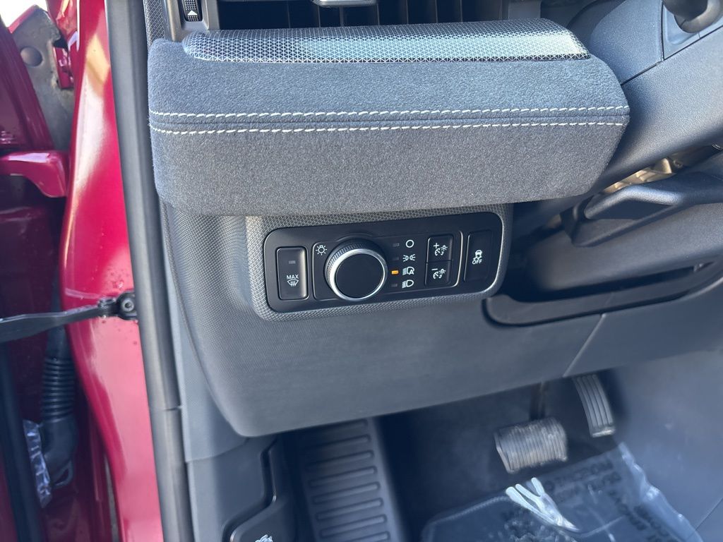 2025 Ford Mustang Mach-E GT - Photo 18