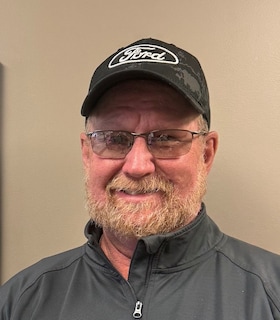 Staff member Tom Reil from ID_93836ecd9033