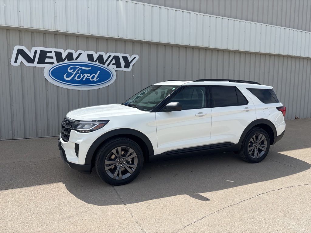 2026 Ford Explorer Active 4WD's photo