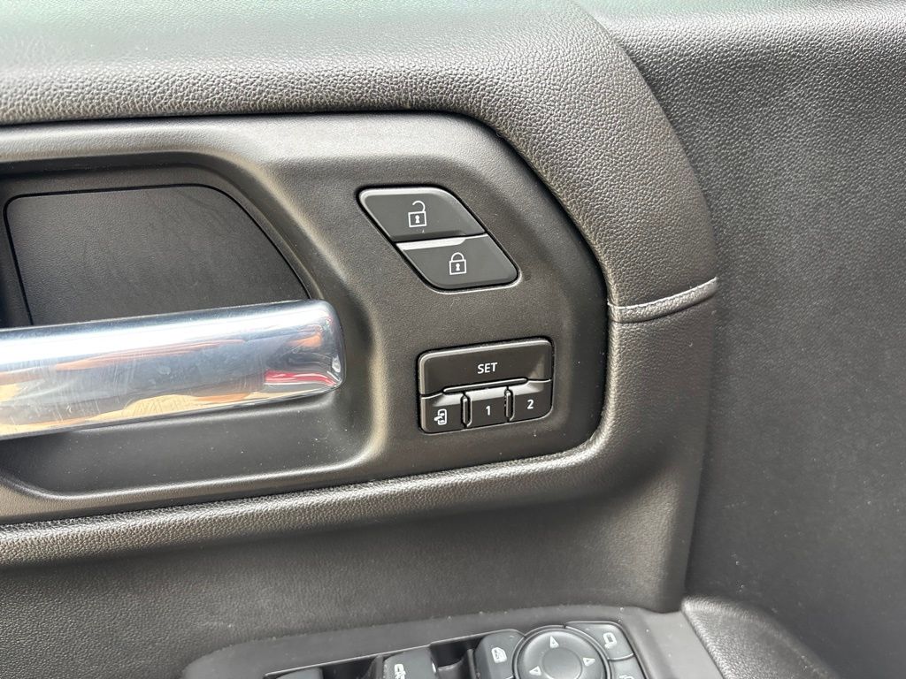 2020 GMC Sierra 1500 SLT - Photo 17