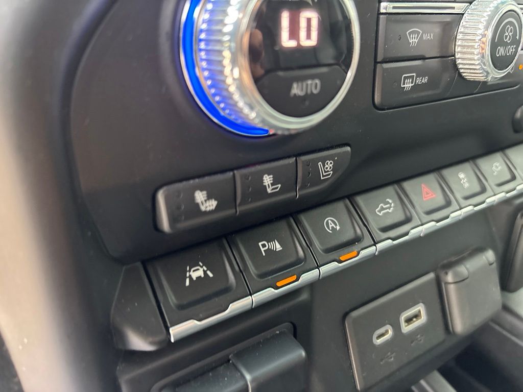 2020 GMC Sierra 1500 SLT - Photo 24