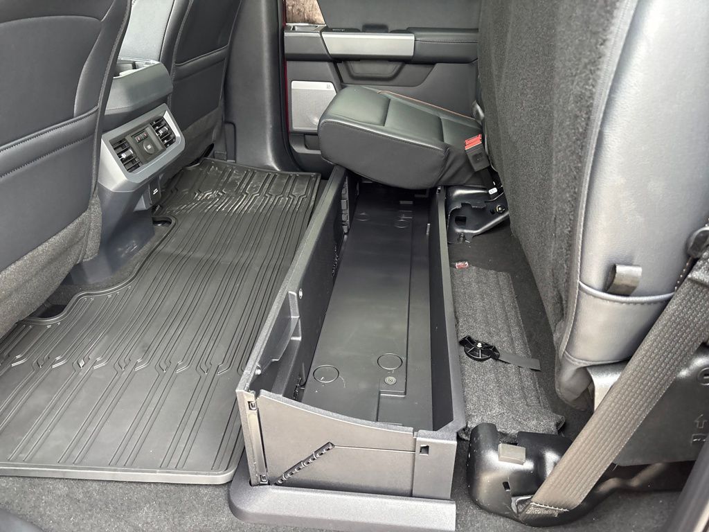 2026 Ford F-350 Super Duty Lariat - Photo 34