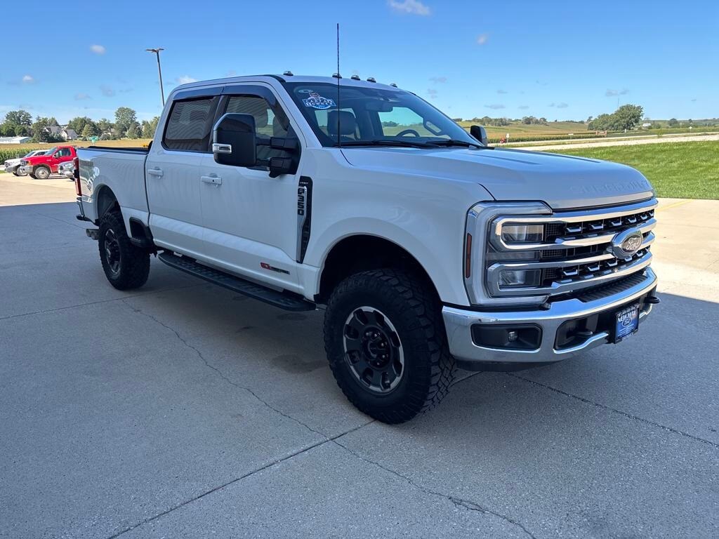 2024 Ford F-350 photo 3