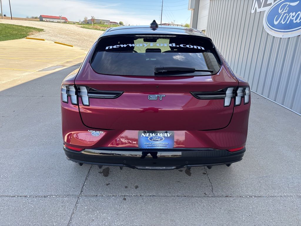 2025 Ford Mustang Mach-E GT - Photo 5