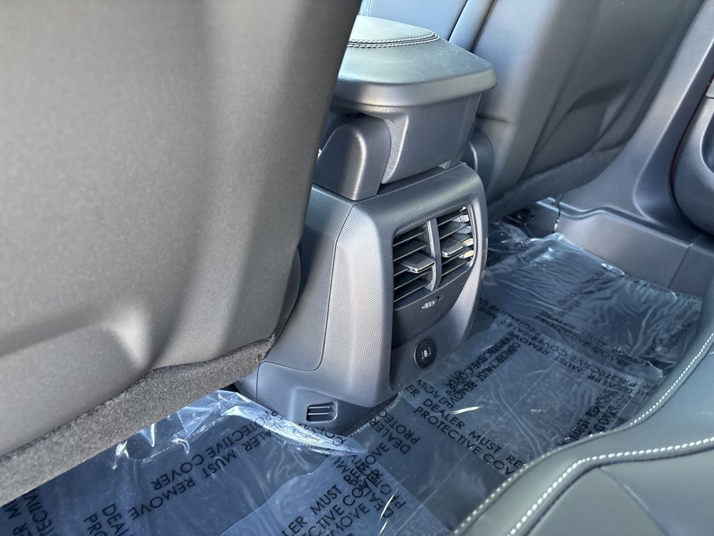 2025 Ford Mustang Mach-E GT - Photo 32