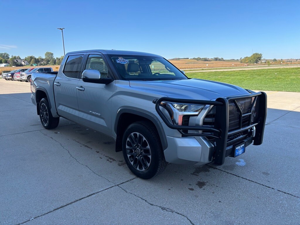 2024 Toyota Tundra Limited photo 2