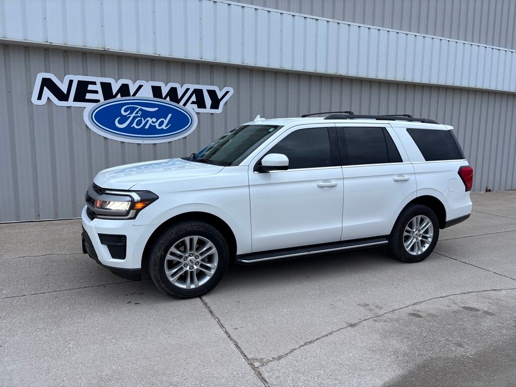 Used 2022 Ford Expedition XLT SUV