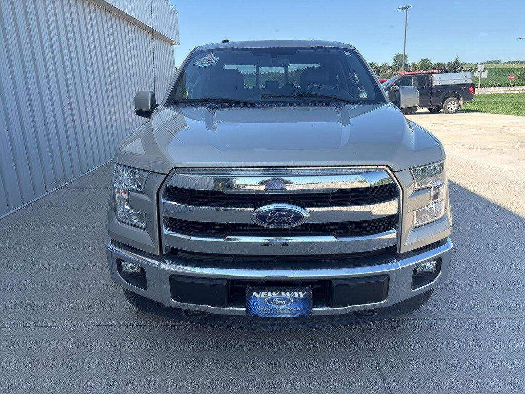 2017 Ford F-150 Lariat photo 2