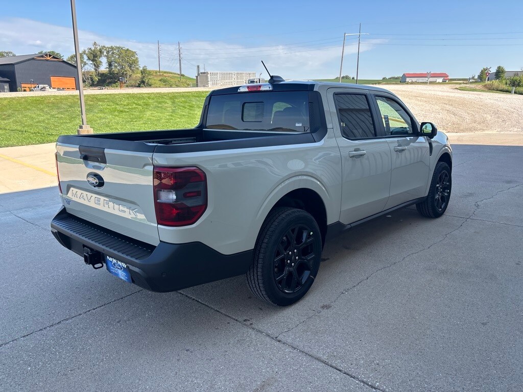 2025 Ford Maverick Lariat photo 2
