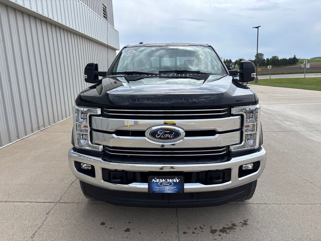 Used 2017 Ford F-250SD Lariat Truck