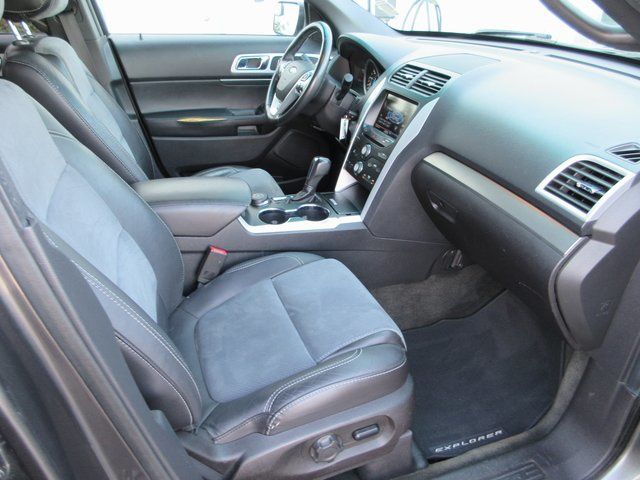2015 Ford Explorer XLT - Photo 29