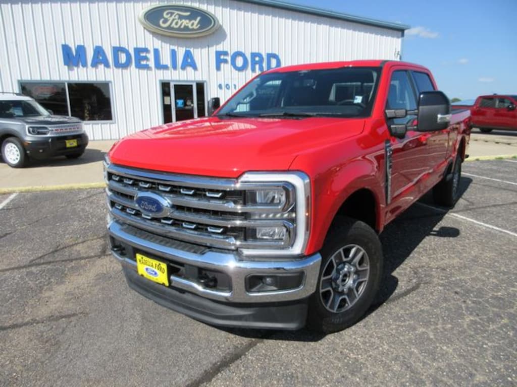 Used 2025 Ford F-250SD Lariat Truck