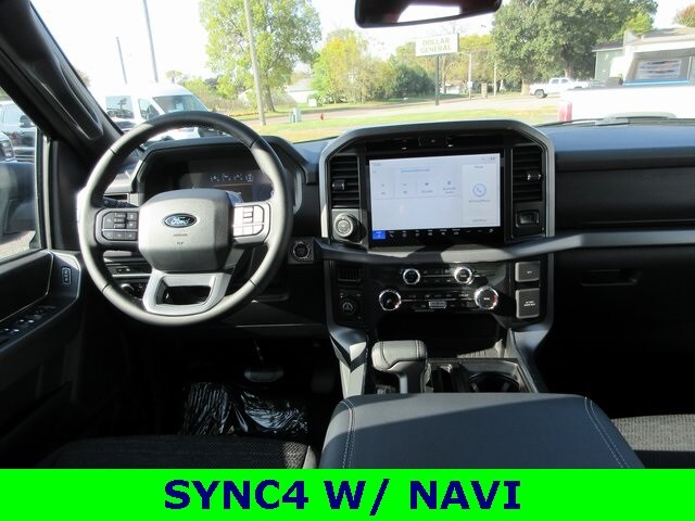 2025 Ford F-150 XLT photo 3