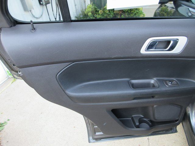 2015 Ford Explorer XLT - Photo 21