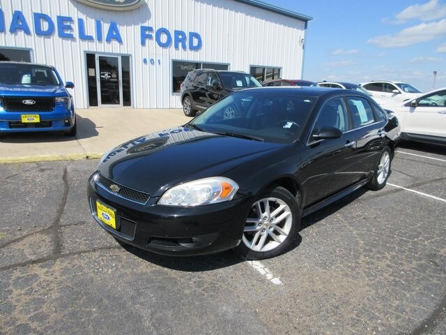 2012 Chevrolet Impala LTZ photo 2