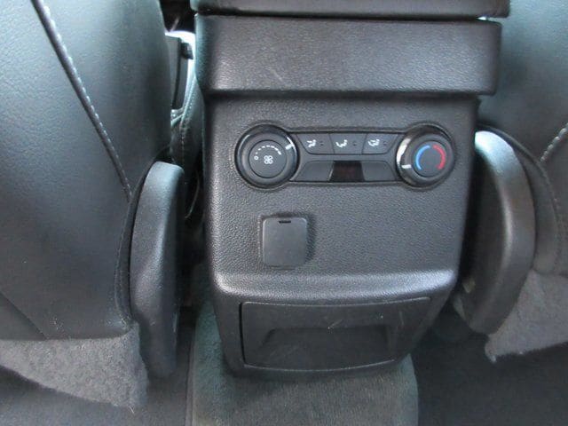 2015 Ford Explorer XLT - Photo 23