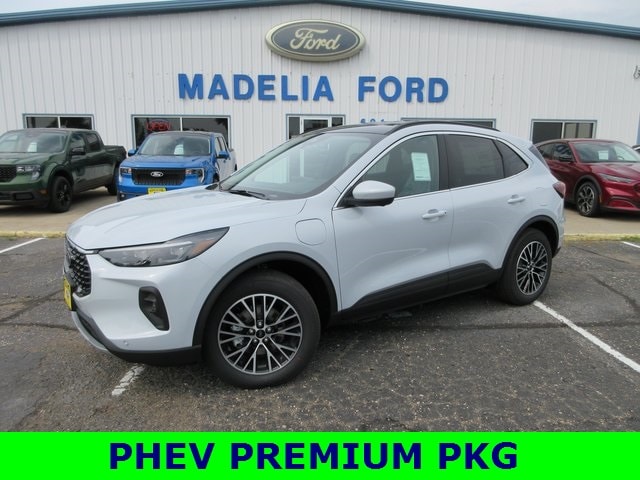 2025 Ford Escape PHEV's photo