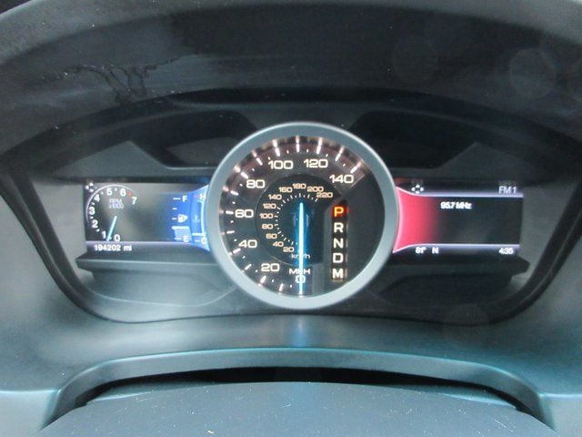 2015 Ford Explorer XLT - Photo 14