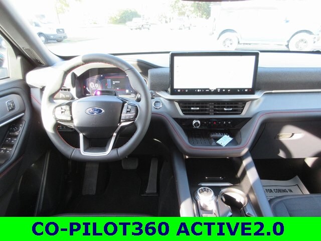 2025 Ford Explorer ST-Line photo 2