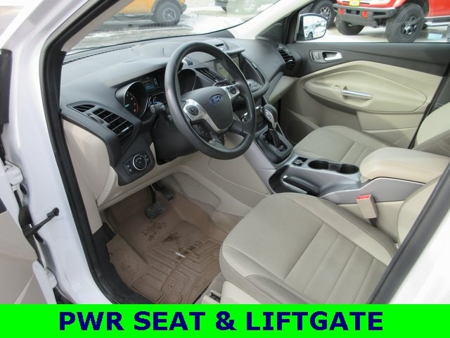 Used 2016 Ford Escape SE with VIN 1FMCU9G97GUC58721 for sale in Madelia, Minnesota