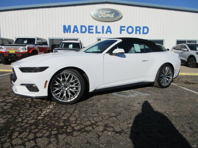 2026 Ford Mustang EcoBoost Premium Convertible's photo