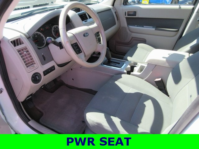 Used 2009 Ford Escape XLT with VIN 1FMCU03G19KD16112 for sale in Madelia, Minnesota