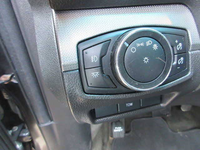 2015 Ford Explorer XLT - Photo 11