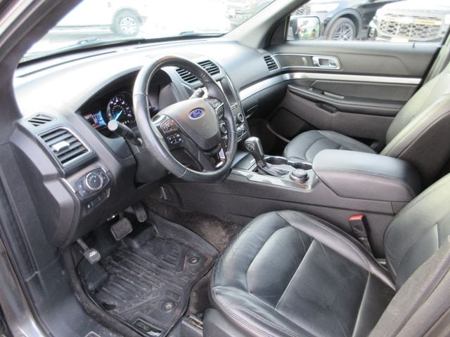 Used 2018 Ford Explorer XLT with VIN 1FM5K8D80JGB69504 for sale in Madelia, Minnesota