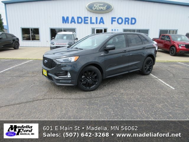 2021 Ford Edge SEL AWD's photo