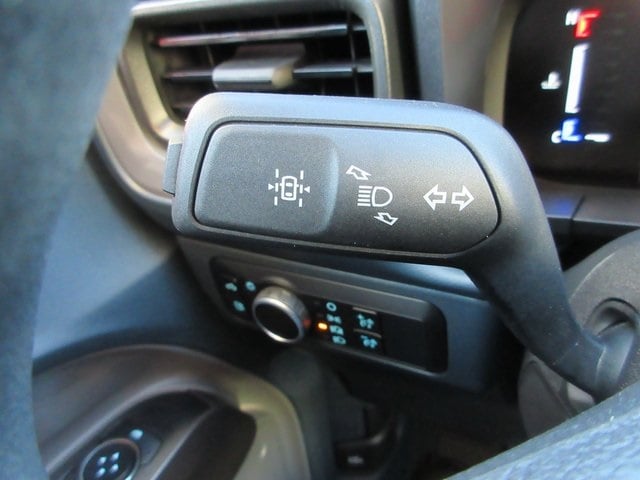 2025 Ford Maverick XLT - Photo 10