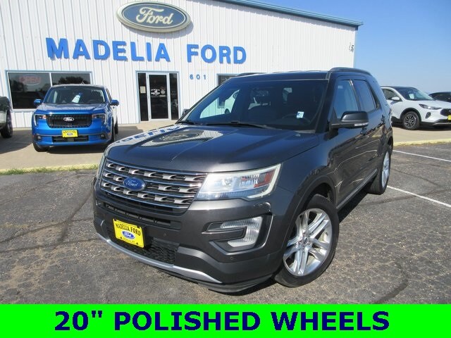 2016 Ford Explorer XLT photo 2