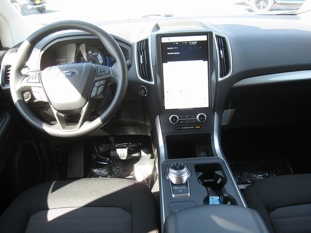2024 Ford Edge SE photo 4