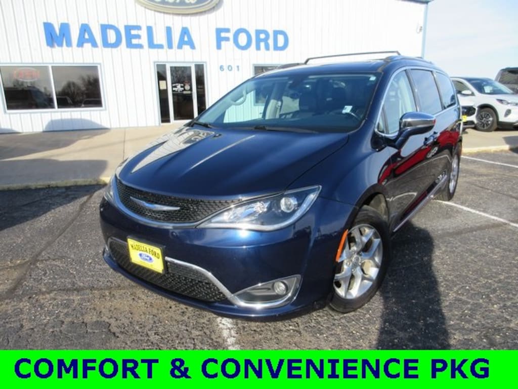 Used 2018 Chrysler Pacifica Limited Minivan/Van